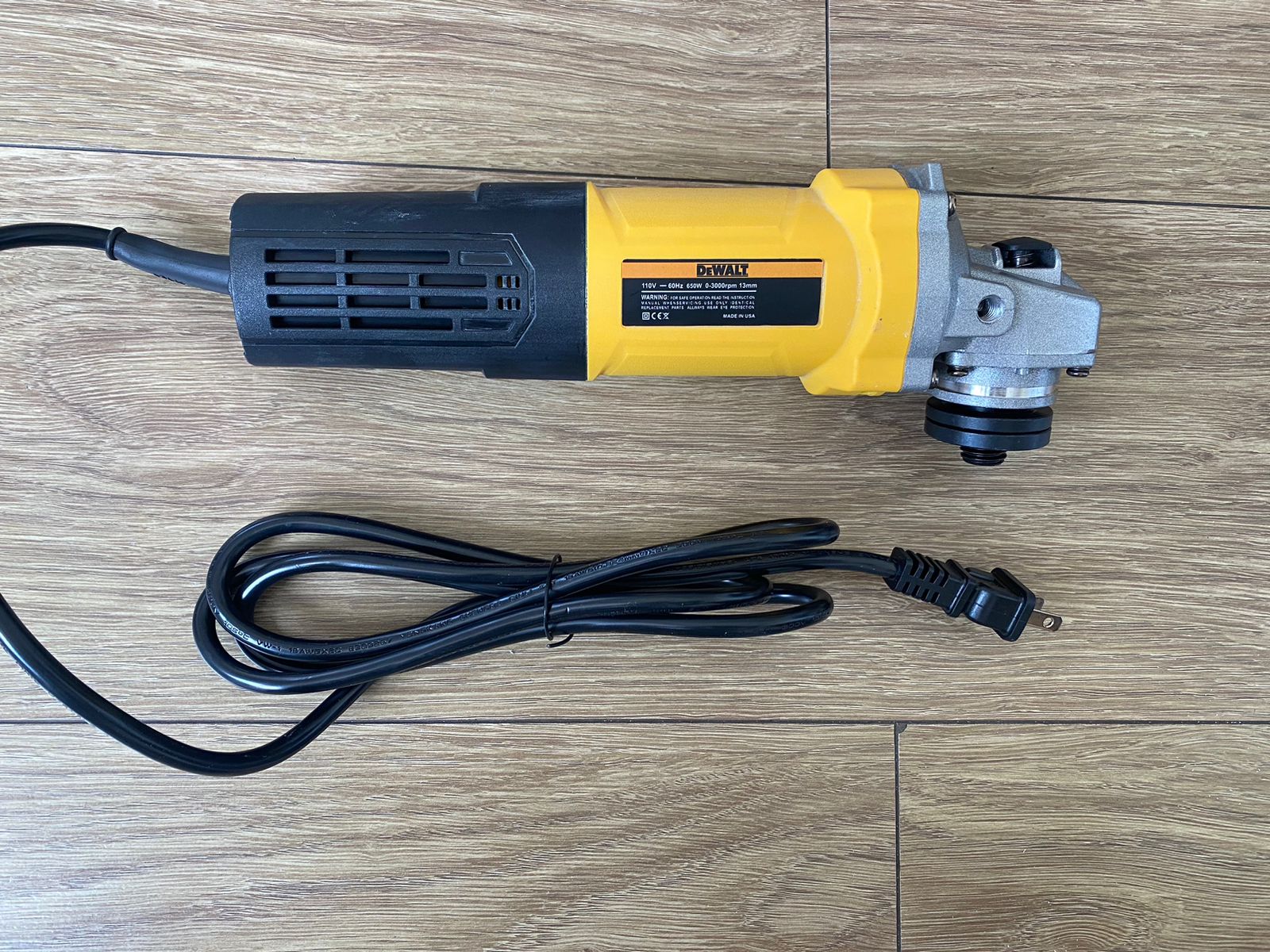 Miniatura 2 de PULIDORA 4 PULGADAS 6 VELOCIDADES DW